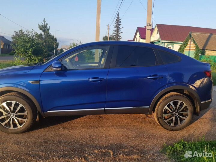 Renault Arkana 1.6 CVT, 2021, битый, 42 000 км