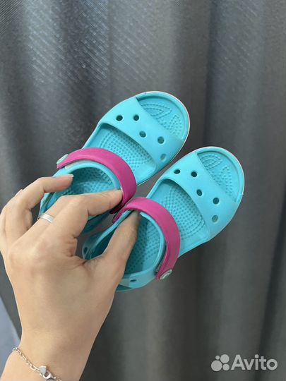 Сандалии crocs c8 для девочки