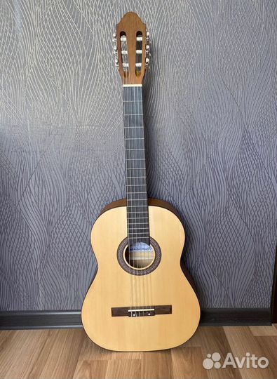 Классическая гитара