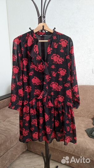 Платье шифоновое на подкладе фирмы Zara