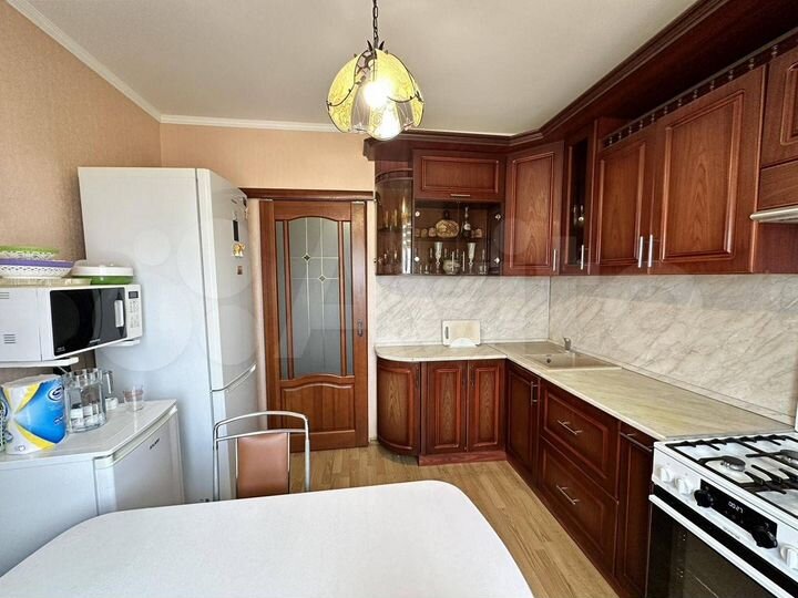 2-к. квартира, 51 м², 4/10 эт.