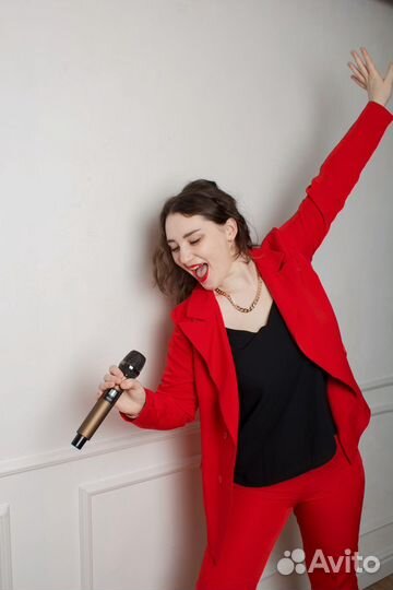 Ведущий тамада