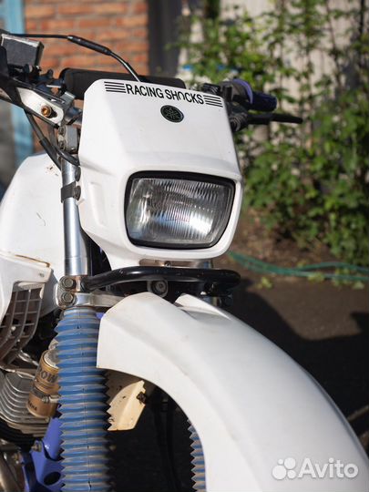 Yamaha Serow 225