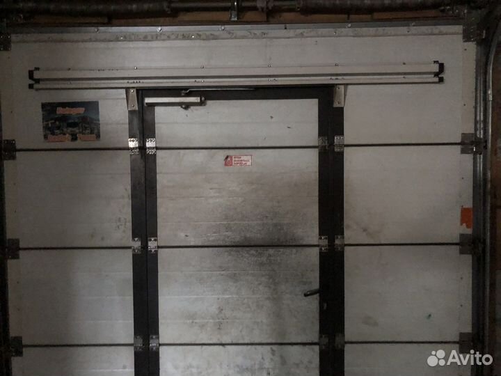 Ворота подъемные бу