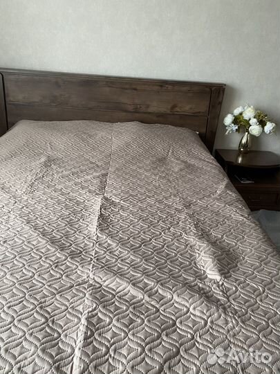 Покрывало на двуспальную кровать