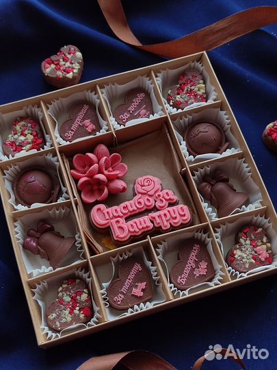 Шоколад ручной работы подарочный