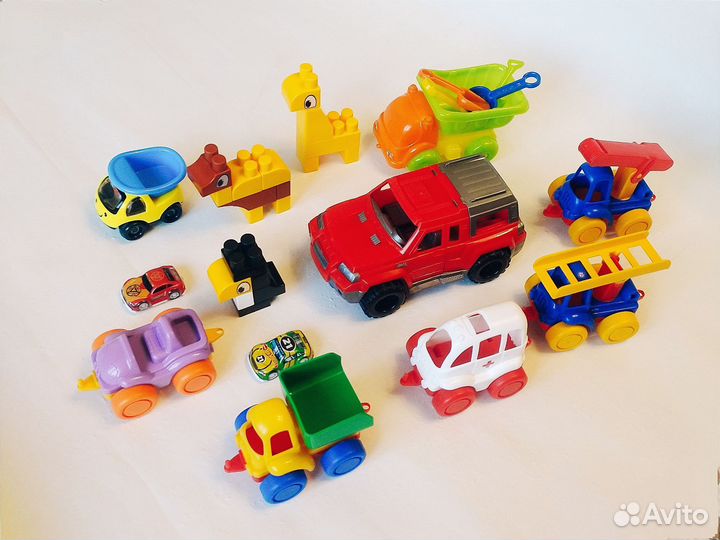 Детские игрушки машинки пакетом
