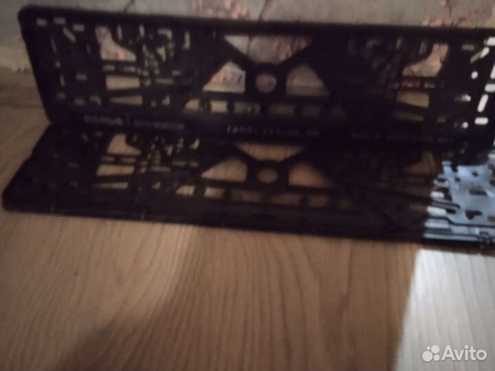 Рамки для автомобильных номеров