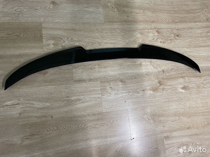 Спойлер для BMW F10 M4 стиль черный глянец