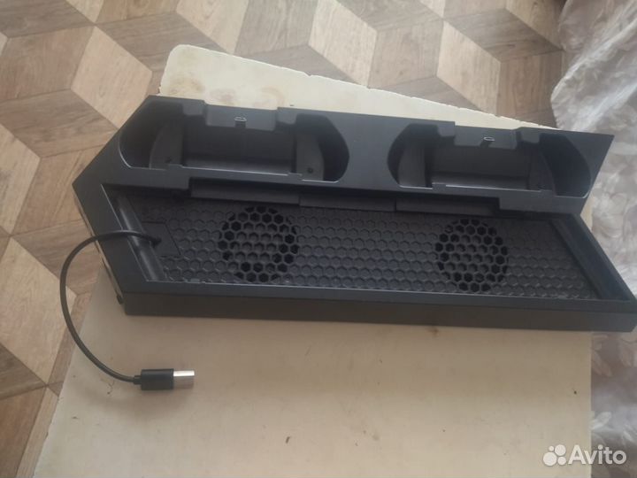 Игровая приставка ps4 pro,1tb