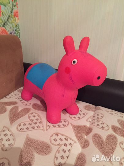 Свинка пеппа попрыгун