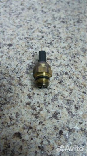 Датчик давления гур Toyota Premio