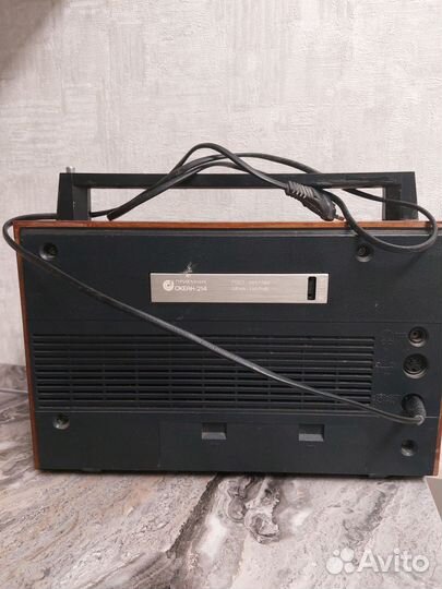 Радиоприемник СССР ретро