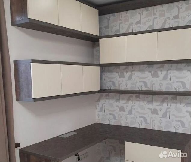 Письменн. стол с полками