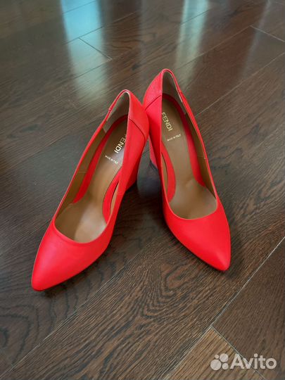 Новые туфли Fendi оригинал 41