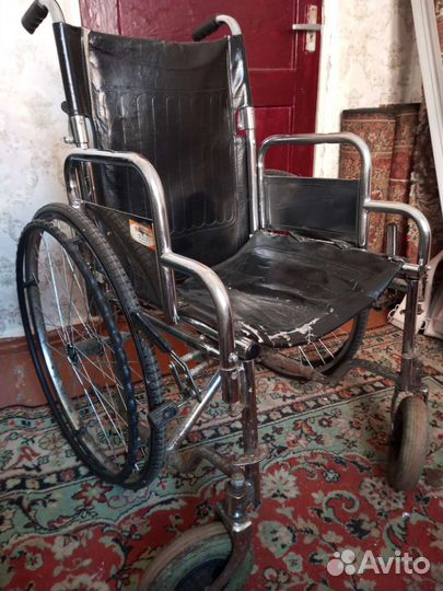 Инвалидная коляска складная бу