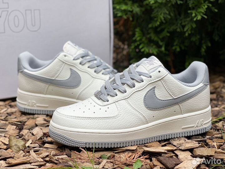 Nike Air Force 1 07 Low Rice White Dark Grey