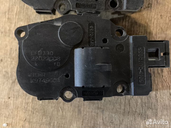 Электропривод заслонки отопителя Mercedes GLK