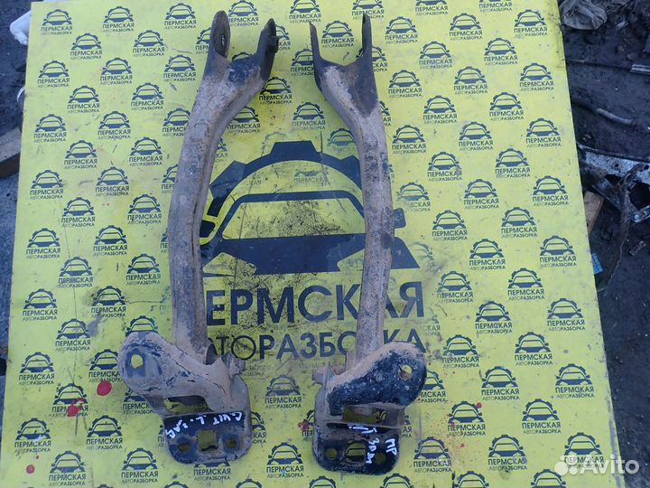 Рычаг задний продольный Suzuki Grand Vitara 3