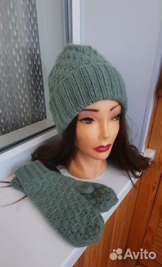 Шапка бактус варежки