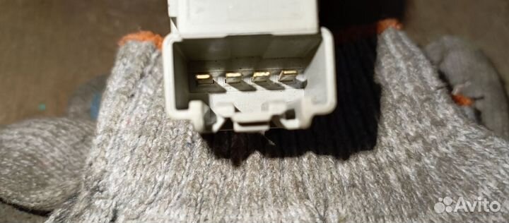 Датчик включения стопсигнала Ford Focus 3