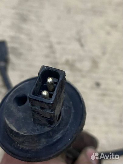 Датчик ABS задний левый Mercedes-Benz E-Class W210