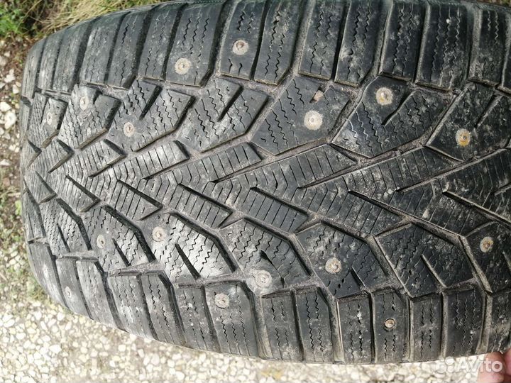 Gislaved NordFrost 100 235/45 R17