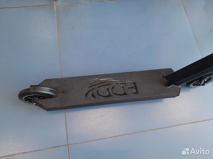 Трюковый самокат TT Eddy 110мм черный