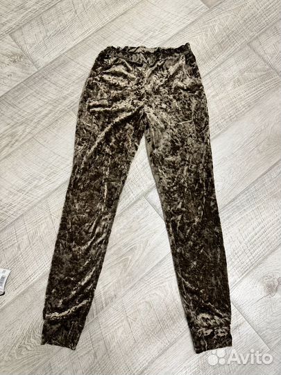 Костюм женский 42