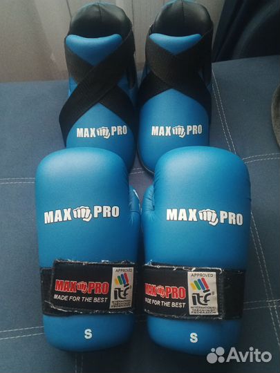 Бутсы перчатки