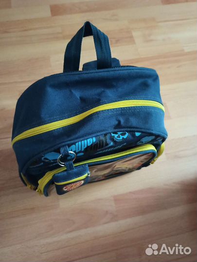 Рюкзак школьный