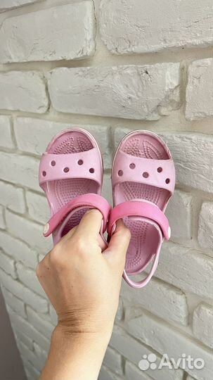 Сандалии Crocs для девочки C9