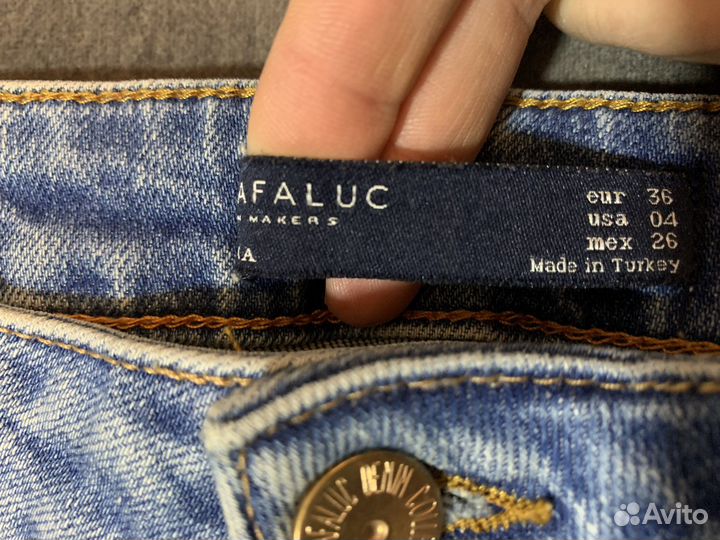 Джинсы Zara