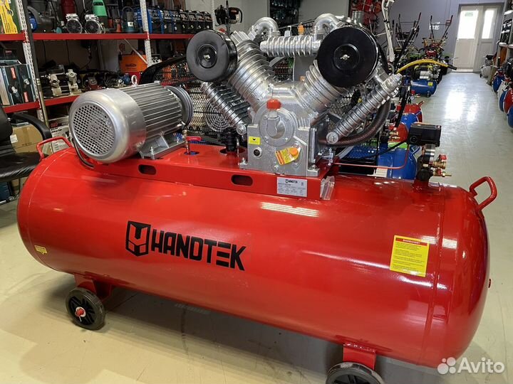 Компрессор воздушный 1400/300