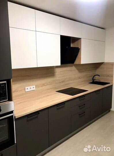 Кухонный гарнитур в современном стиле на заказ