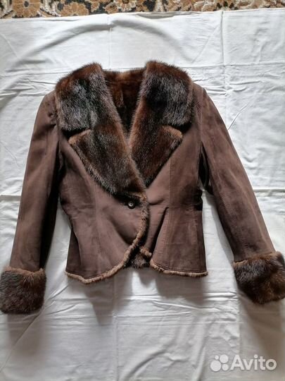 Костюм пиджак и юбка.Замша+норка