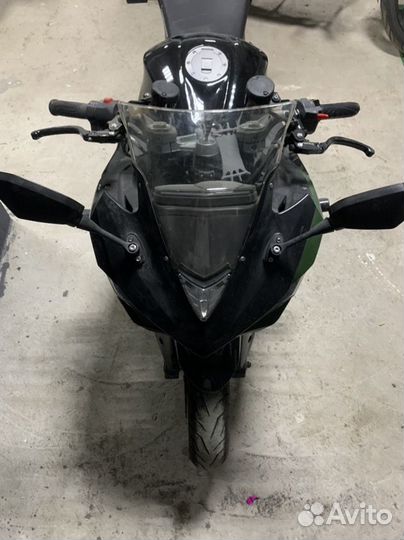 Электромотоцикл Yamaha r3