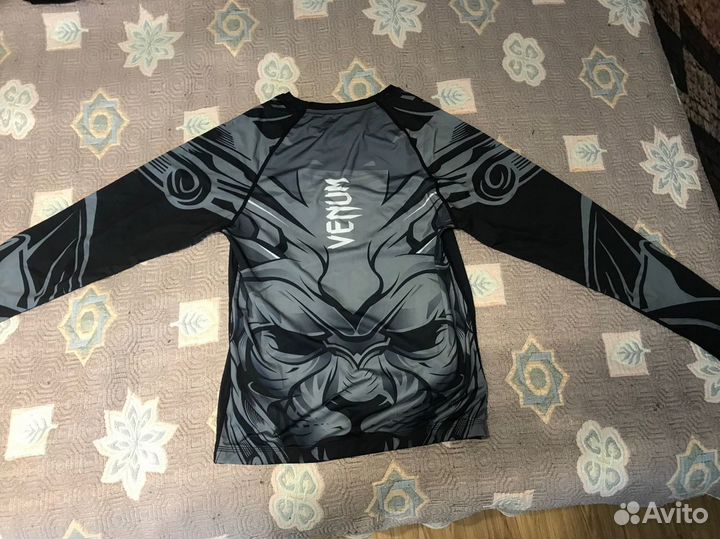 Рашгард venum