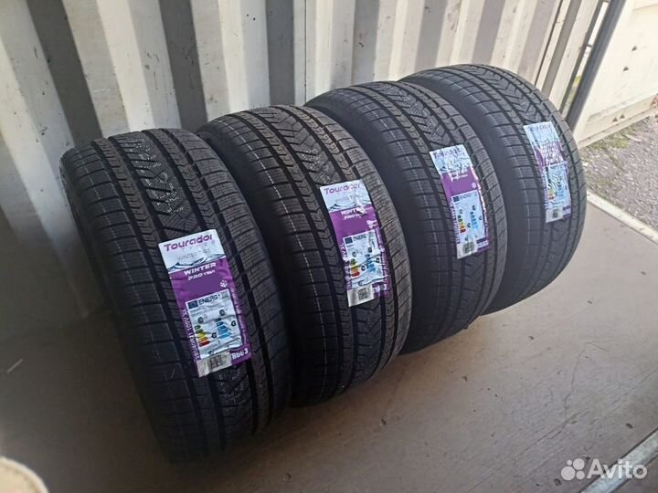 Tourador Winter Pro TSU1 285/40 R21 и 315/35 R21 106V