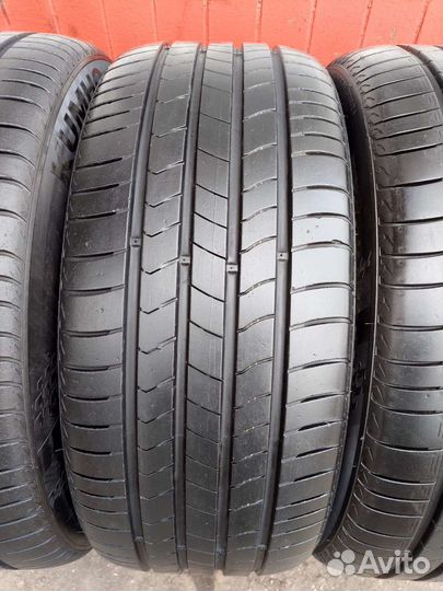 Kumho Ecsta HS51 235/45 R18 94W
