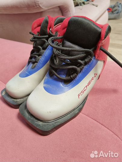 Лыжные ботинки
