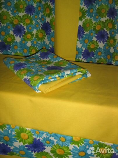 Скатерти и салфетки (2 комплекта)