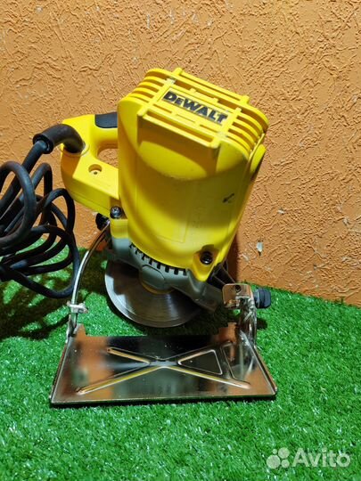 Плиткорез Dewalt DVC410