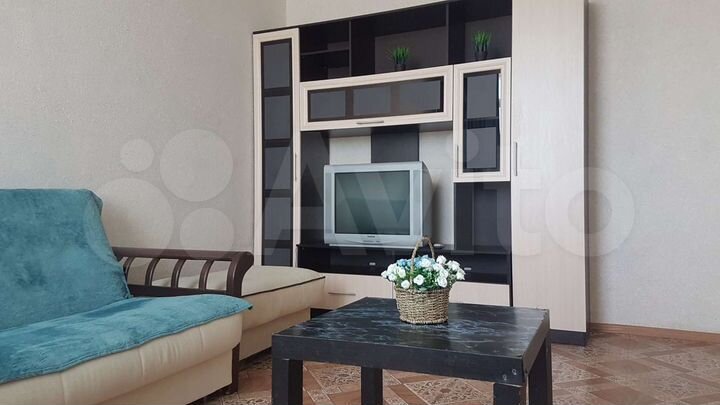 2-к. квартира, 58 м², 15/17 эт.