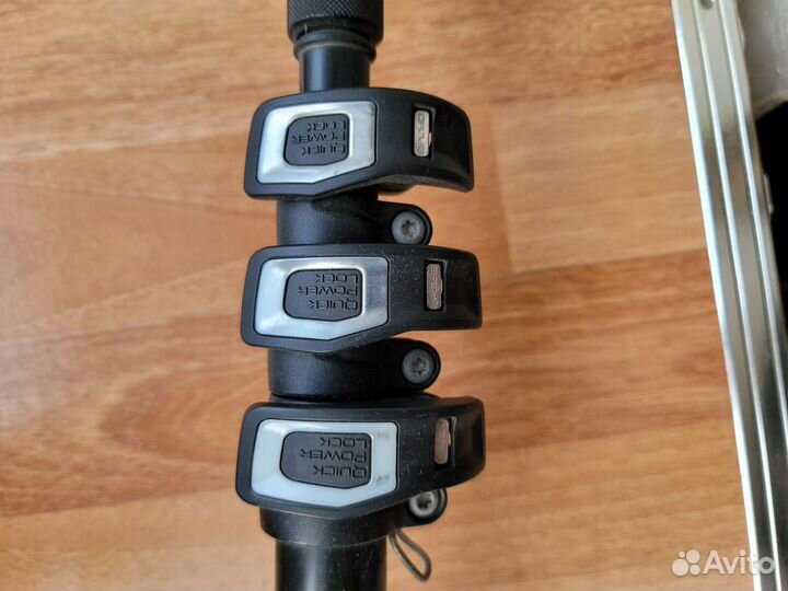 Штатив manfrotto