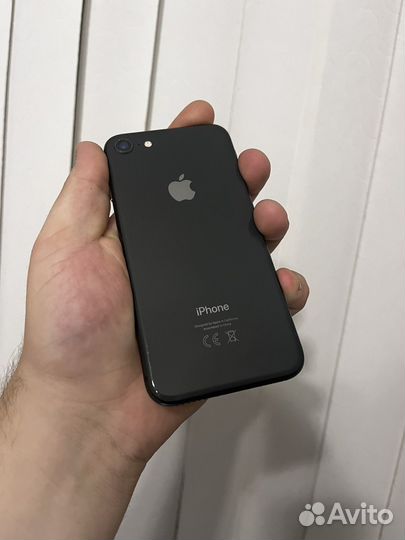 iPhone 8, 64 ГБ