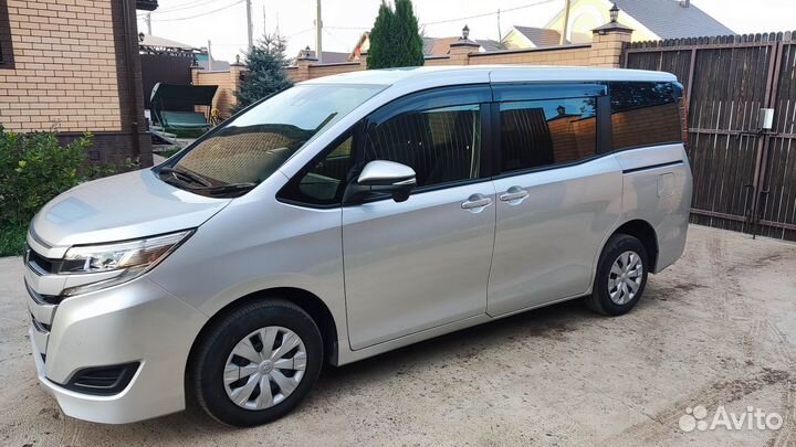 Toyota Noah 2.0 CVT, 2020, 98 384 км