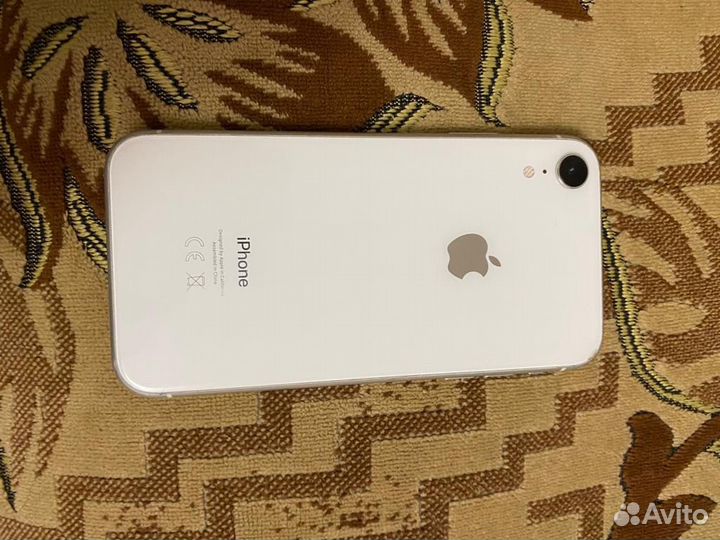 iPhone Xr, 64 ГБ