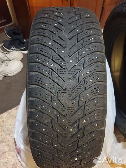 Nokian Tyres Hakkapeliitta 8 SUV 245/60 R18