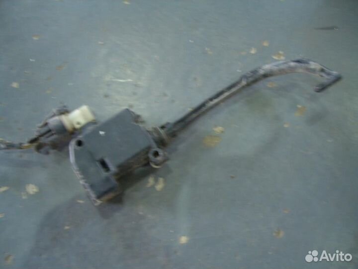 Активатор замка крышки бензобака chevrolet Cruze